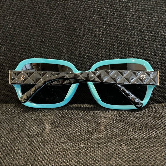 PREOWNED VINTAGE CHANEL BLACK TURQUOISE SUNGLASSES - Picture 7 of 8